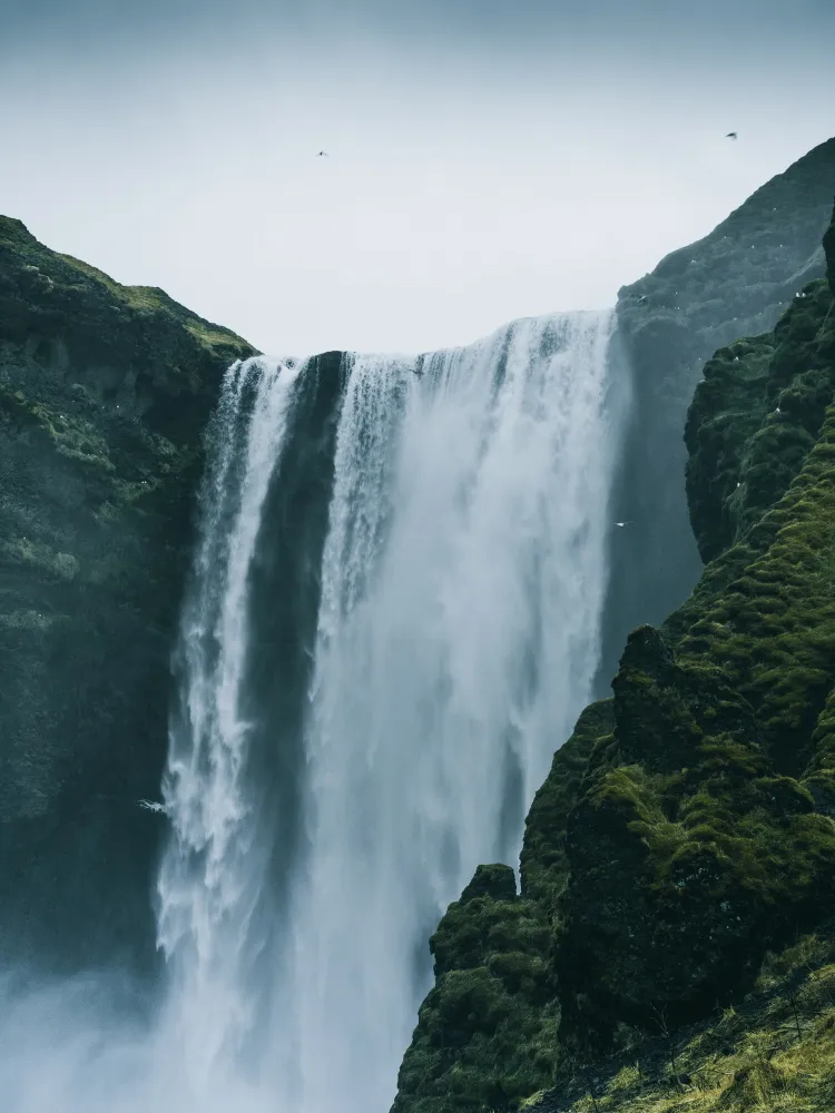 Agile vs. Waterfall: Choosing the Right Methodology for Your Product